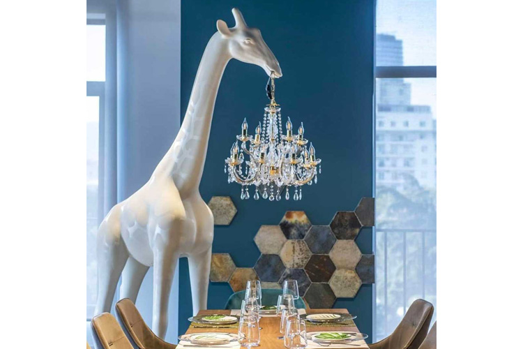 Giraffe In Love M Indoor