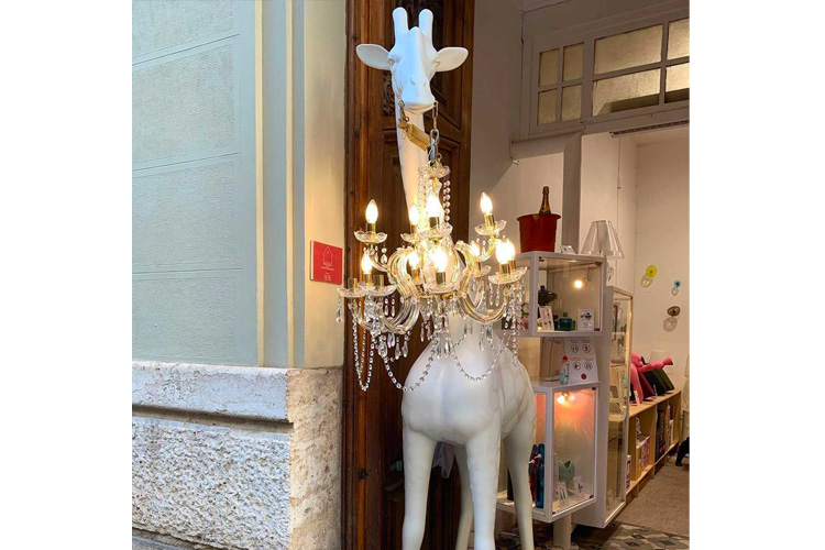 Giraffe In Love M Indoor